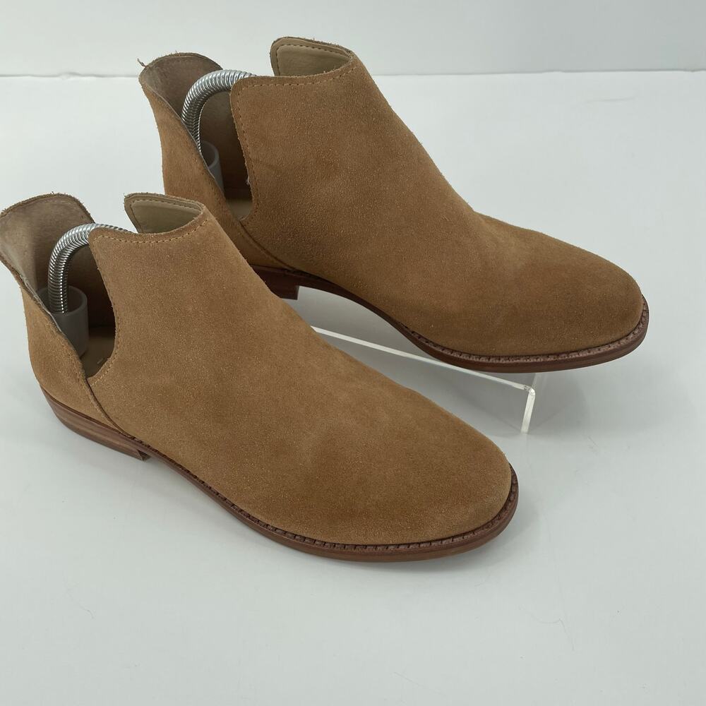Lands’ End Women's V-Cut Slip-On‎ Suede Ankle Boots Booties, Tan, Sz. 6B Flats